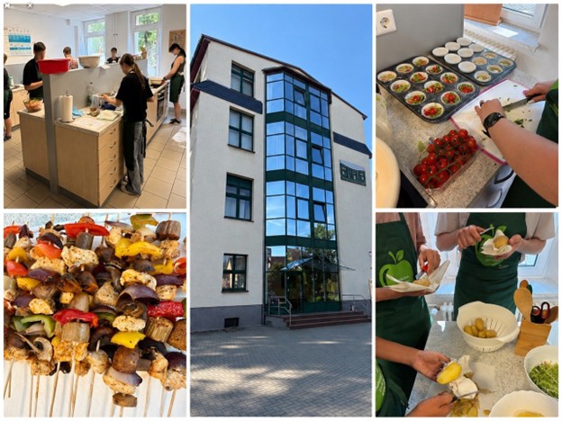 Collage mit mehreren Fotos vom Sommer-Koch-Special - Spie&szlig;e, Jugendliche die Speisen zubereiten